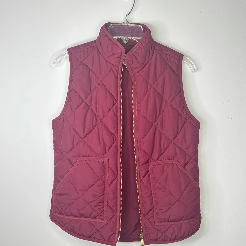 BN3 J. Crew Maroon Quilted Puffer Vest XS Zip Pockets Athleisure Outfit - Picture 6 of 6